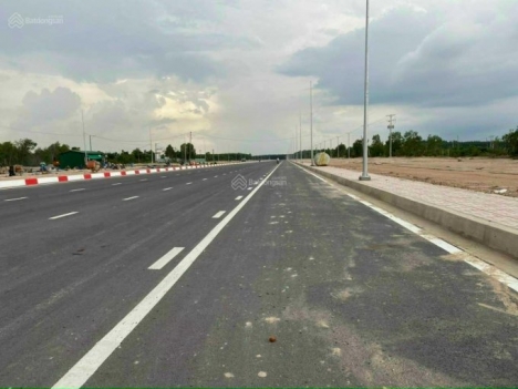 CHÍNH CHỦ KẸT TIỀN - BÁN GẤP LÔ ĐẤT 300M2 (10x30) ĐƯỜNG NA2 - KCN MỸ PHƯỚC 4