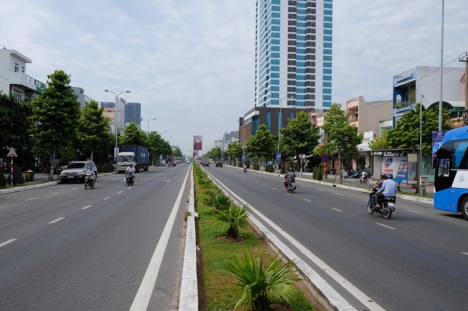 BÁN NHÀ MẶT TIỀN ĐƯỜNG 40M NGŨ HÀNH SƠN, ĐỐI DIỆN TRƯỜNG ĐẠI HỌC KINH TẾ ĐÀ NẴNG 4.8