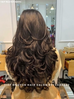 Xoăn hippie, ăn đứt mọi phong cách không ngại thay đổi style. - Tiệp Nguyễn Academy.