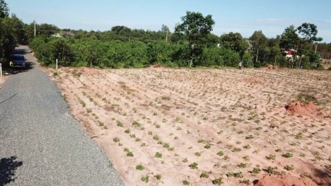 HOT: Chính chủ cần bán lô đất 40x84m, thôn 4, xã Sơn Mỹ giá chỉ 1xxtr/1m