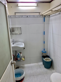 Cho thuê nhà NC 1 trệt 1 lửng hẻm 526 Lê Hồng Phong Q10