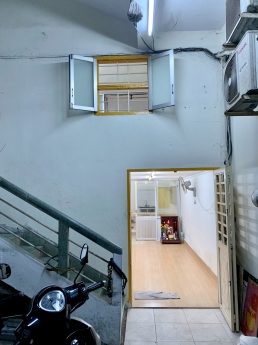 Cho thuê nhà NC 1 trệt 1 lửng hẻm 526 Lê Hồng Phong Q10