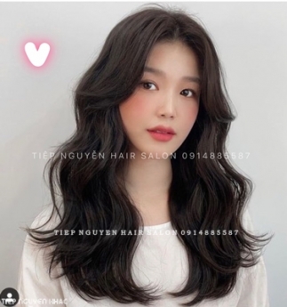 Xoăn hippie phong cách nhẹ nhàng mà dịu dàng thu hút mọi ánh nhìn. - Tiệp Nguyễn Academy.