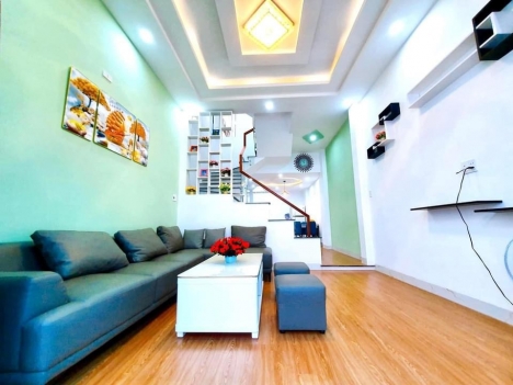 HẠ GIÁ 100TR CHỦ BÁN NHANH NHÀ 3 TẦNG 3 MÊ SÁT ĐƯỜNG HÀ HUY TẬP