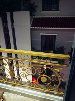 Cho thuê phòng Full nội thất có ban công hẻm 132 Mã Lò