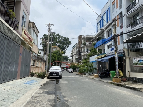 Diện tích 5x25m (125m2)! Nhà HXH Nguyễn Thị Huỳnh, P8, PN, xây 6 tầng - chỉ 19,5 tỷ TL