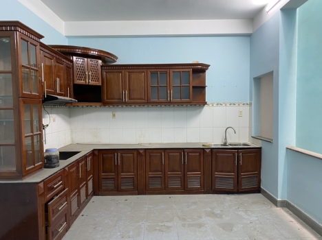 MT đường nhựa 8m - 123m2(5,5x26m) - 4 tầng BTCT 5PN, 2 xe hơi ngủ trong nhà. Lê Văn Quới, Bình Tân