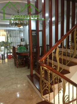 Bán đất tặng nhà 3 tầng chính chủ 110m2 tại  Việt Hùng - Đông Anh - HN