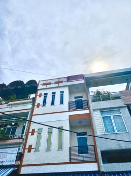 BÁN NHÀ 3 TẦNG 3 MÊ ĐÚC ĐỖ QUANG SÁT NGUYỄN VĂN LINH