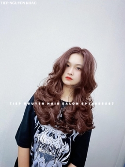 Uốn tóc xoăn layer. Uốn layer xoăn đuôi - Tiệp Nguyễn Hair Salon