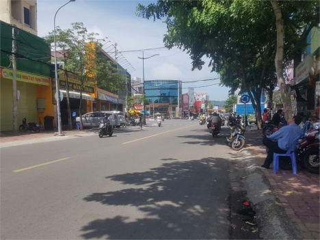 Cho thuê mặt bằng cạnh ngã 5 Trương Công Định, Vũng Tàu 12 triệu