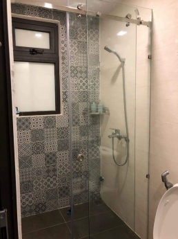 Đường lớn, ô tô đậu đổ ngày đêm, sân ô tô thoáng đẹp Trần Viện, Hoà Xuân, nhà mới ở ngay.