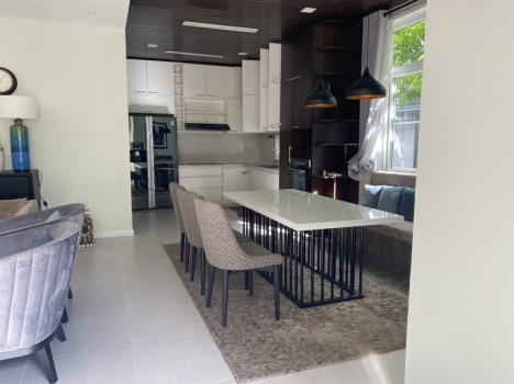 Lô gốc siêu đẹp, Biệt thự 2 mặt tiền trước sau Euro Village 1. LH: 0343.345.799