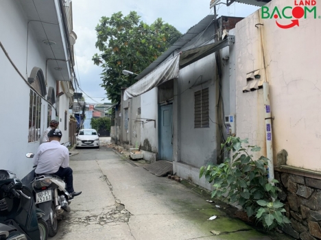 Bán nhà Cấp 4 đường oto thông 60m2 Phường Tam Hoà giá chỉ 2 ty350.