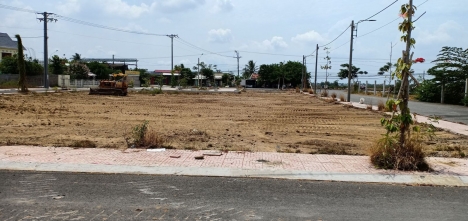 Cần bán lô đất Mặt tiền Quốc Lộ 50 trung tâm Cần Đước .