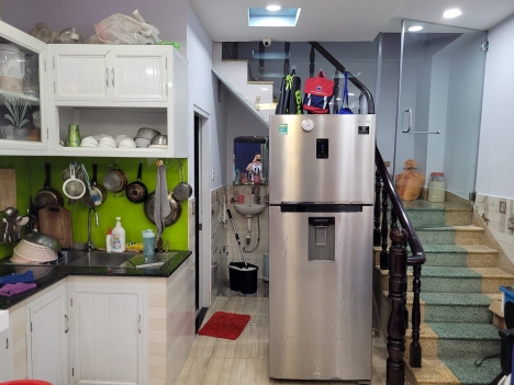 Lạc Long Quân -Tân Bình- 2 Lầu BTCT - DT 4x12- Giá Nhỉnh 5 Tỷ