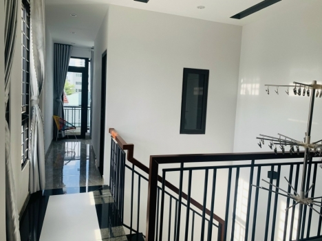 BÁN NHÀ Quang Trung, Hải Châu, 100m2/3 Tầng GIÁ TỐT 5,3 Tỷ còn TL
