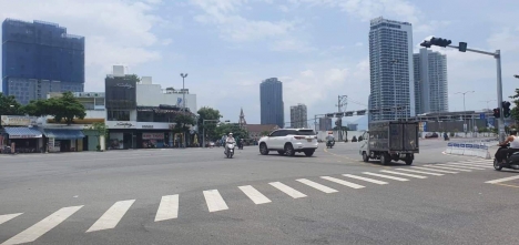 CƠ HỘI ĐÀUTƯ GIÁ TỐT nhà 3 tầng ngã 5 Nguyễn Công Trứ - Sơn Trà - Đà Nẵng giá chỉ 12tyxxx- đang cho