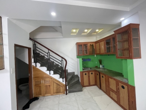 Chính chủ gấp bán nhà Mặt tiền Dương Văn Dương, Q. Tân Phú. 3 tầng, chỉ 6.4 tỷ.