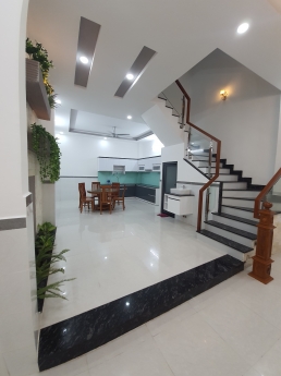 Bán  nhà góc 2 mặt tiền –5 tầng phường trường thọ thủ đức, LH 0909428959.