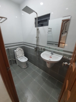 Bán  nhà góc 2 mặt tiền –5 tầng phường trường thọ thủ đức, LH 0909428959.