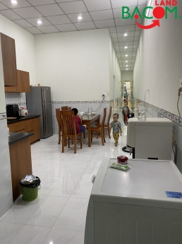 Bán nhà 191m2,Đường ô tô,Gân BV Âu Cơ,P.Tân Biên ,Biên Hòa ,Giá chỉ 3,95 tỷ