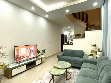 Cần cho thuê biệt thự trong khu Hoa sữa 11 giá 40tr/th