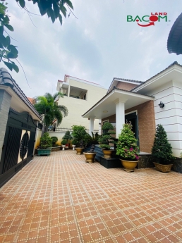 Bán biệt thự đẳng cấp thượng lưu 650m2 SHR thổ cư đường ô tô (P. Tân Tiến)