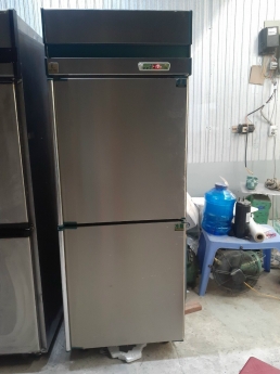 tủ đông inox 2 cánh bảo quản thực phẩm dùng cho nhà bếp