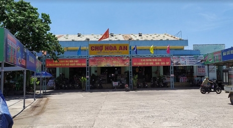 Mặt tiền Hòa An 8 đối diện chợ, đang kinh doanh