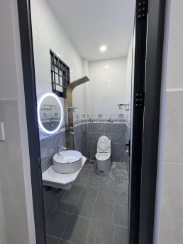 Nhà đẹp Dĩ An. Mặt tiền đg Liên Huyện giá chỉ 2ty950