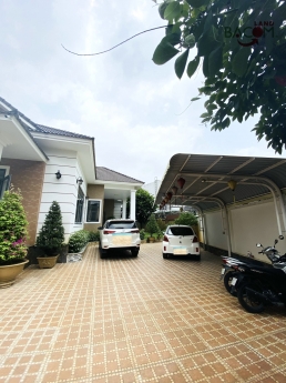 Bán biệt thự đẳng cấp thượng lưu 650m2 SHR thổ cư đường ô tô (P. Tân Tiến)