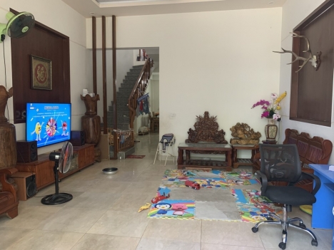 Nhà mặt tiền Hải Châu, đường 5m5, lề 3m, giá 4.75 tỷ, có TL