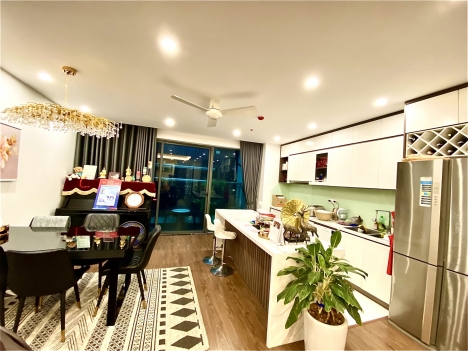 Bán căn hộ 150m2, 4 ngủ,3 vệ sinh.ở toà Stellar Garden-35 Lê Văn Thiêm.LH: