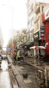 Bán nhà mặt phố Quang Trung, HĐ, nhỉnh 5 tỷ,43/47m,2 tầng, KD