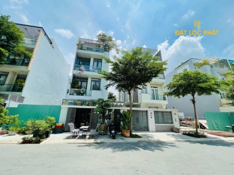 Rổ hàng chính chủ gửi bán nhiều căn nhà phố, biệt thự mặt tiền đường D4 - N8 - Đường Số 2,3 KDC