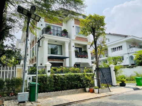 CHUYÊN BÁN NHÀ PHỐ - BIỆT THỰ KDC PHÚ MỸ VPH Q7, DT 6X21M, 6X22M, 10,5X21M, SHR, 18.5 TỶ. LK PMH