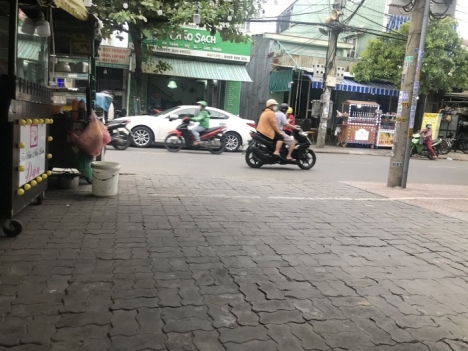 GIẢM CHÀO 6.8 tỷ Mặt tiền LÔ GÓC khu phố chợ nhộn nhịp Nguyễn Huy Tưởng