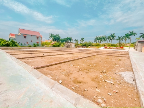 Gia  đình bán ô đất ngay gần khu công nghiệp An lão. Cách trung tâm hành chính ủy ban xã khoảng 300m