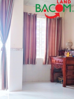 Bán nhà MT Bùi Hữu Nghĩa 93m2  ( ngang 7.2m) gần ngay chợ Đồn phường Bữu Hòa Biên Hòa 
 Vị trí :