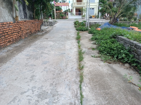 ngang 17m đg 22m mặt đg trung nghĩa đồ Sơn  1,x tr m