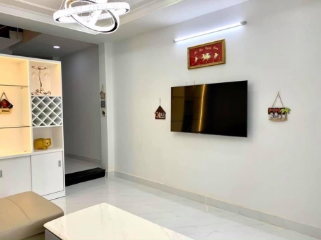 BÁN NHÀ SÁT MẶT TIỀN NGUYỄN THỊ THẬP, 75M2-8 TỶ NHỈNH