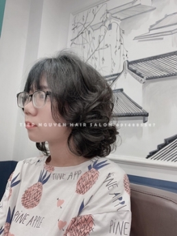 7749 kiểu tóc xoăn sóng lơi ngang vai đẹp cá tính. - Tiệp Nguyễn Hair Salon