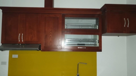 Cần cho thuê nhà nguyên căn 4 tầng giá 11tr/th  tại phố Bồ Đề , Long Biên , HN