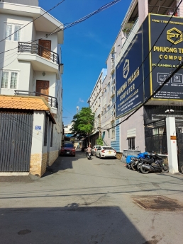 Cho thuê nhà nguyên căn p6 hẻm xh thông vị trí đẹp dt4×20 đúc 3lâu giá 20tr