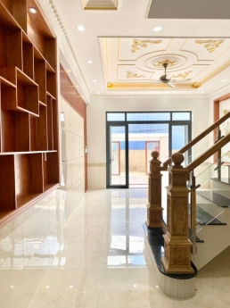 BÁN NHÀ PHƯỜNG TÂN HẠNH DT 72M CÓ KHO RIỀNG ĐỂ XE HƠI