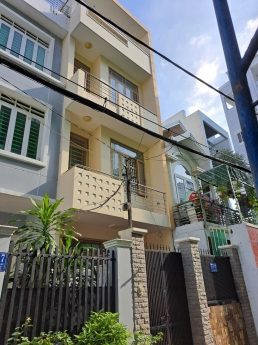 Cho thuê nhà nguyên căn p6 hẻm xh thông vị trí đẹp dt4×20 đúc 3lâu giá 20tr