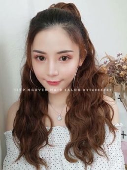 999 + kiểu tóc uốn xoăn sóng lơi nàng nên thử. - Tiệp Nguyễn Hair Salon