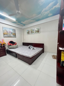 Hiếm! 5.2x12m, 4 tầng, đường Lạc Long Quân, Tân Bình Giá chỉ 5 tỷ 8