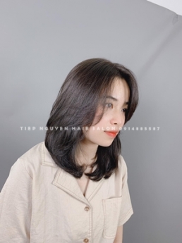 Uốn xoăn đuôi vểnh layer. - Tiệp Nguyễn Hair Salon